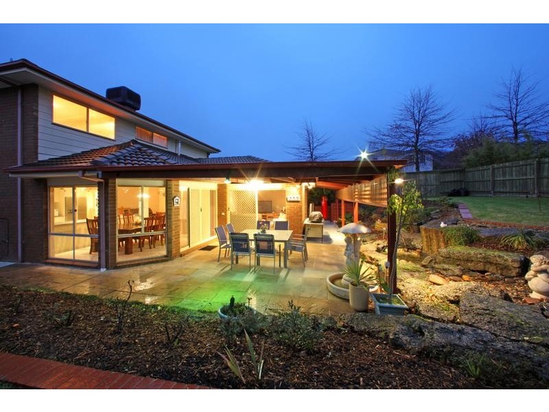 96 Oaktree Rise, Lysterfield VIC 3156