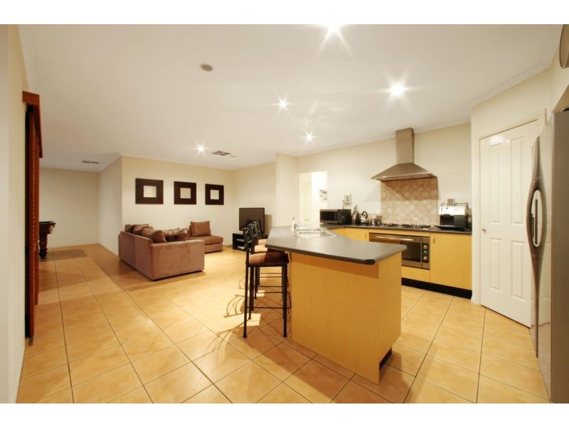 3 Langhorne Crescent, Rowville VIC 3178