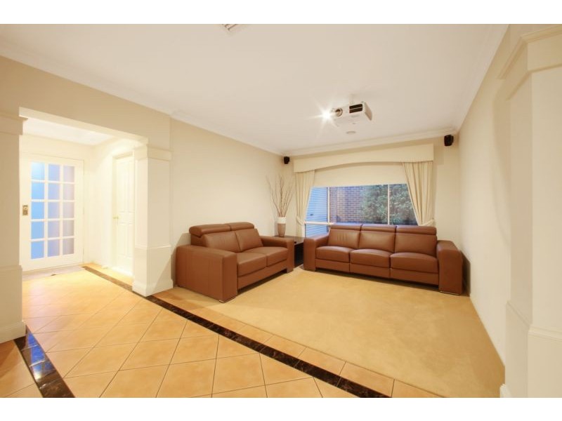 3 Langhorne Crescent, Rowville VIC 3178