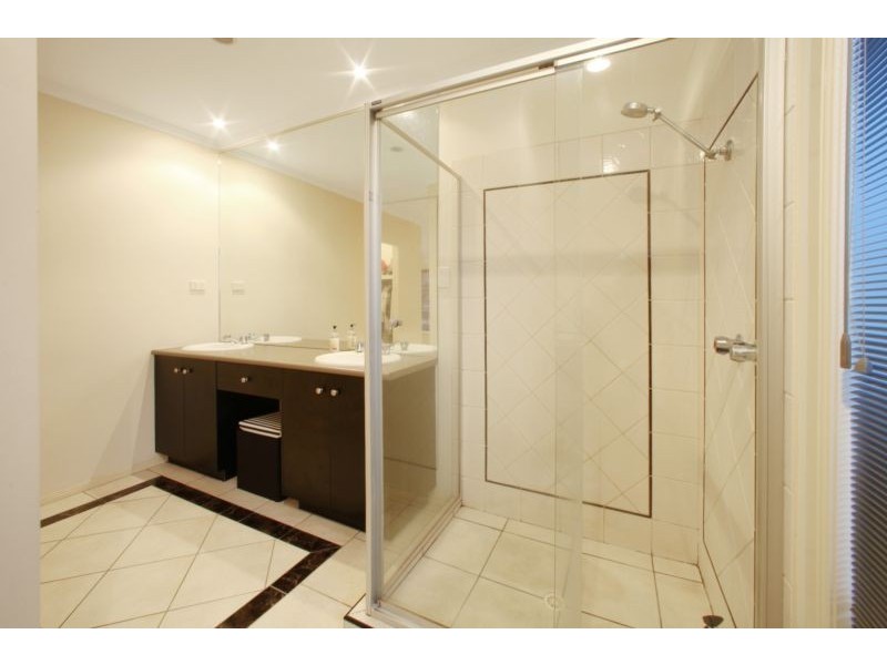 3 Langhorne Crescent, Rowville VIC 3178