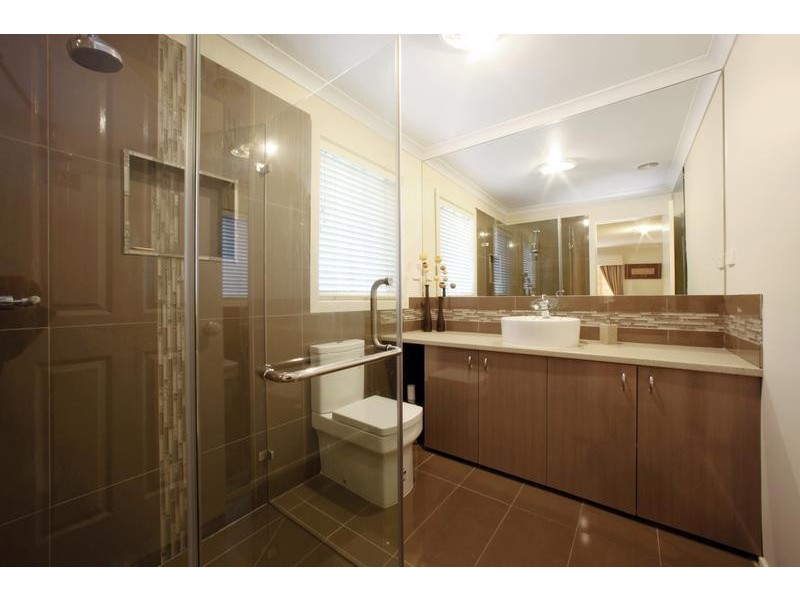 5 Delfin Court, Rowville VIC 3178