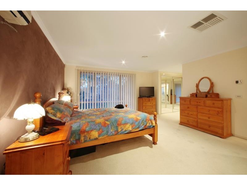 6 Oaktree Rise, Lysterfield VIC 3156