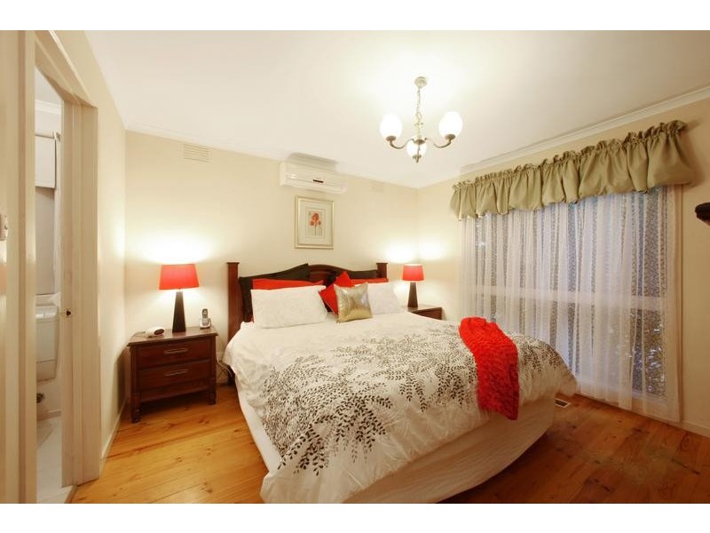 6 Blake Court, Scoresby VIC 3179