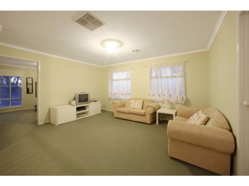 48 Golding Avenue, Rowville VIC 3178
