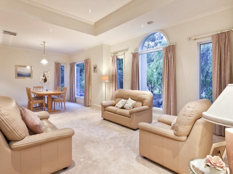 8 Parkview Terrace, Lysterfield South VIC 3156