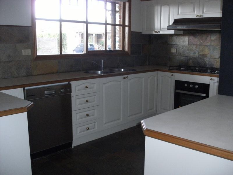 12 Vue Crt, Rowville VIC 3178