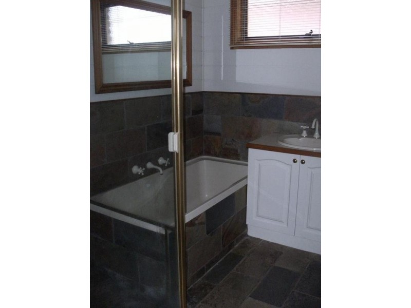 12 Vue Crt, Rowville VIC 3178