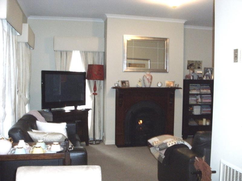 1 Glenn Crt, Rowville VIC 3178