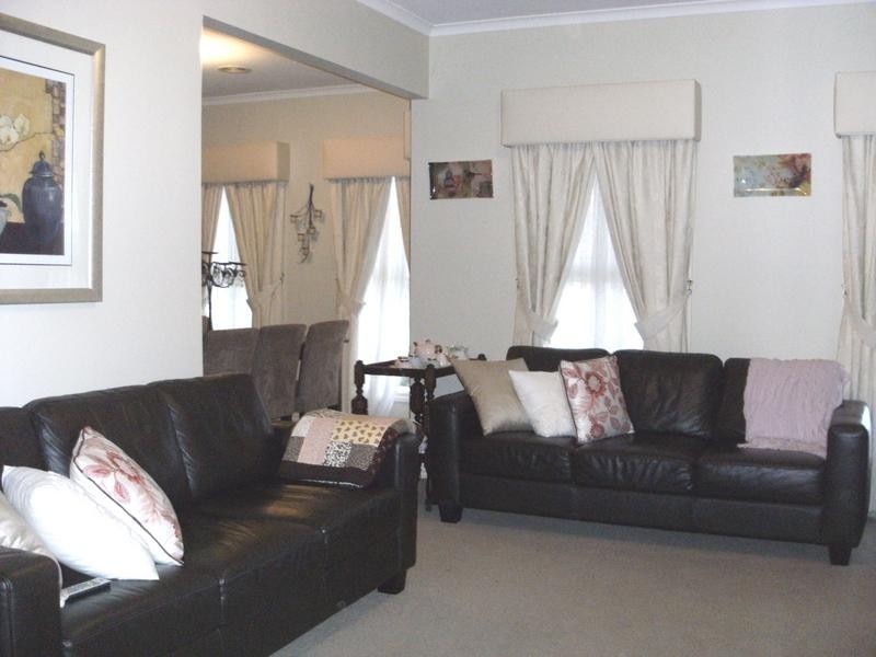 1 Glenn Crt, Rowville VIC 3178