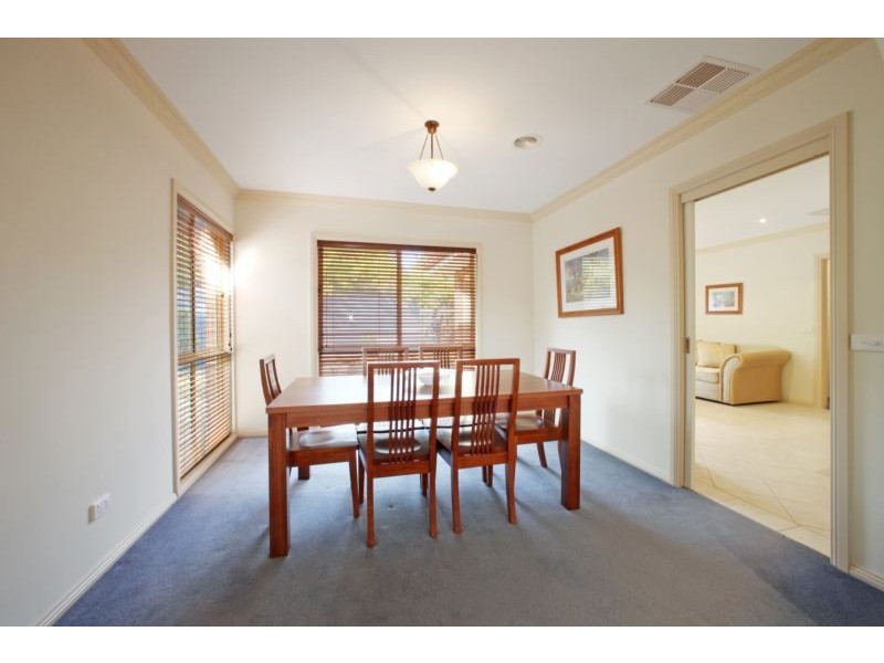 2/10 Willow Avenue, Rowville VIC 3178