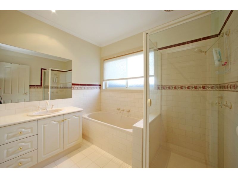 2/10 Willow Avenue, Rowville VIC 3178