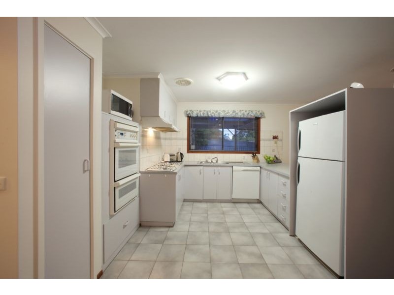 6 Towt Court, Rowville VIC 3178