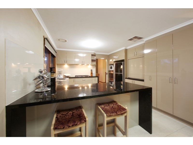 31 Timbertop Drive, Rowville VIC 3178