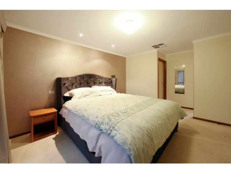 31 Timbertop Drive, Rowville VIC 3178
