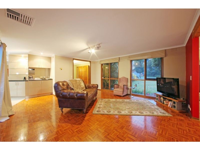 31 Timbertop Drive, Rowville VIC 3178