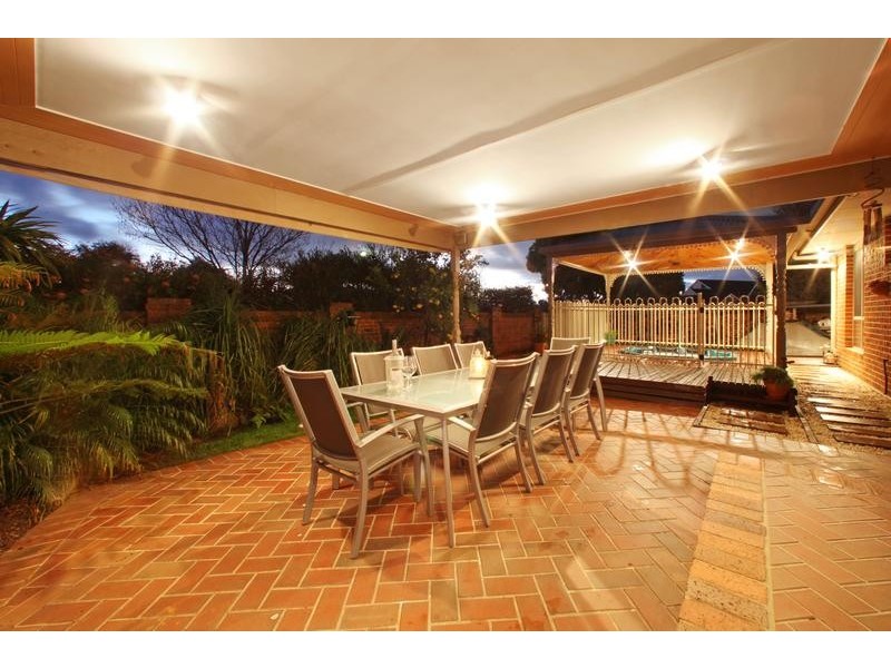 22 Longwood Close, Rowville VIC 3178