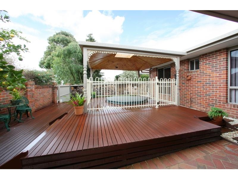 22 Longwood Close, Rowville VIC 3178