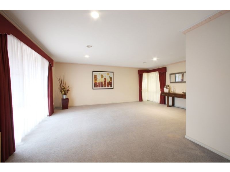 41 Fairway Drive, Rowville VIC 3178