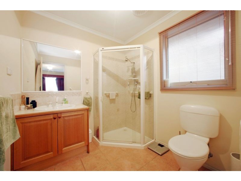 41 Fairway Drive, Rowville VIC 3178