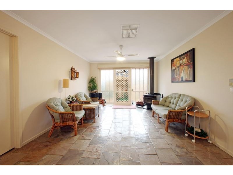 24 Cheryl Crescent, Ferntree Gully VIC 3156