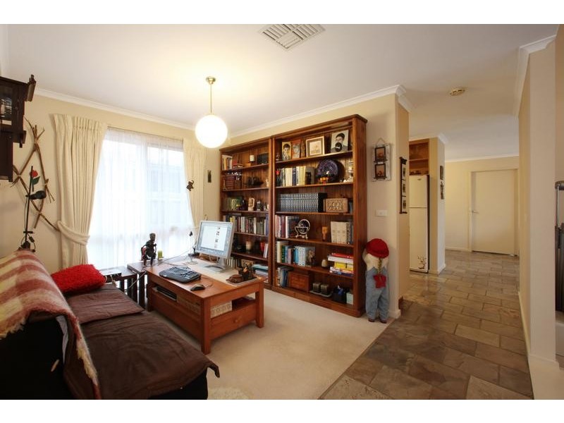 24 Cheryl Crescent, Ferntree Gully VIC 3156