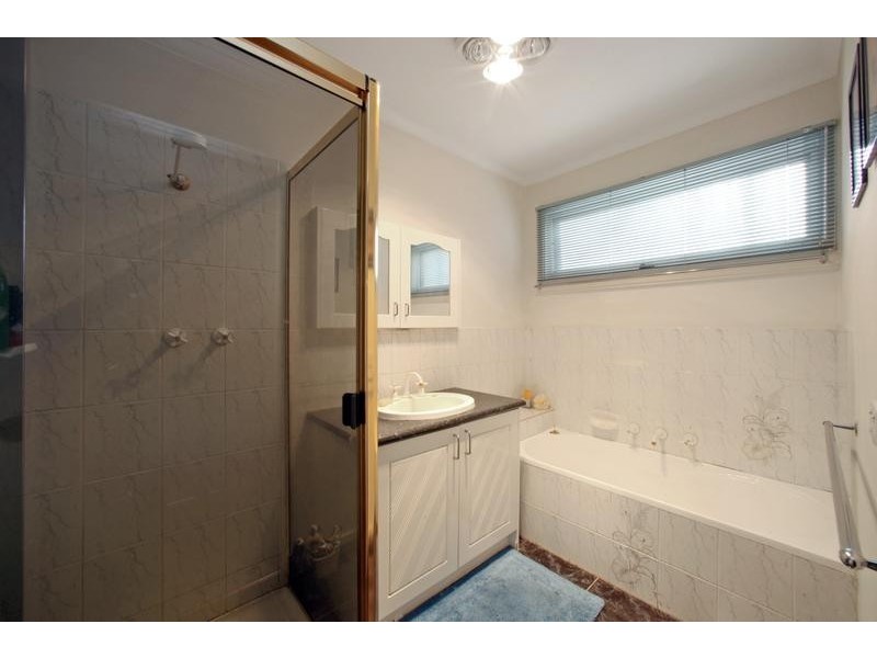 9 Barbican Court, Rowville VIC 3178