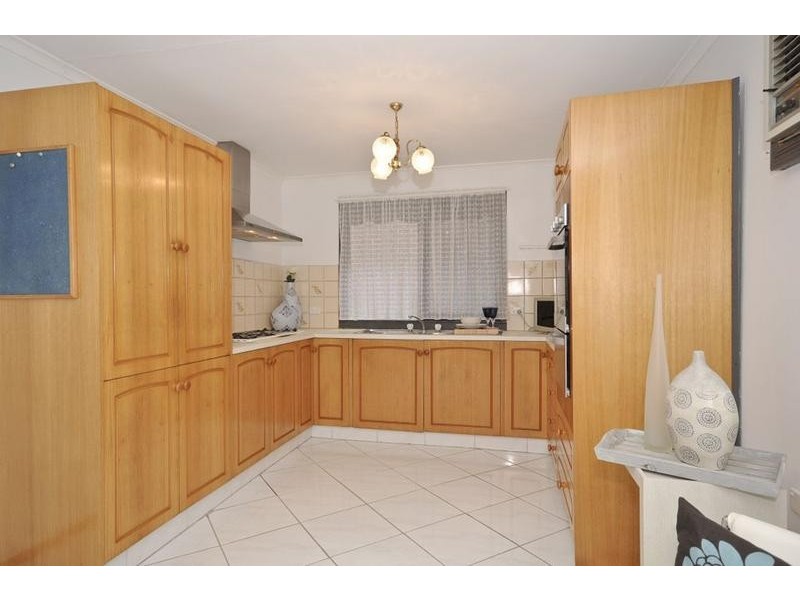 90 Eildon Parade, Rowville VIC 3178