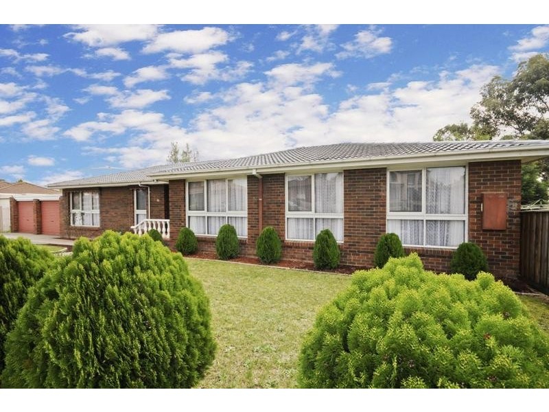 90 Eildon Parade, Rowville VIC 3178