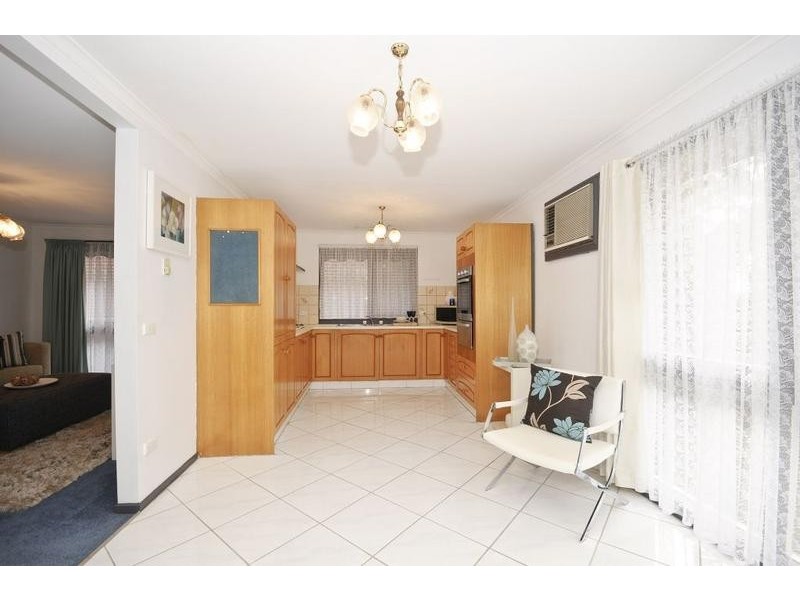 90 Eildon Parade, Rowville VIC 3178