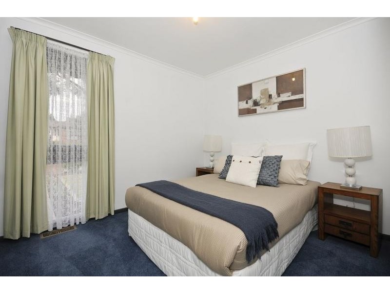 90 Eildon Parade, Rowville VIC 3178