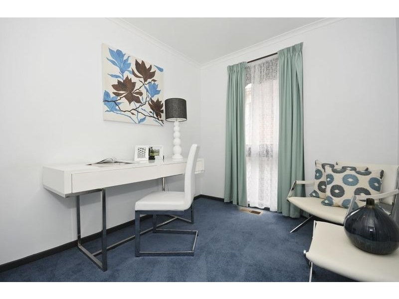 90 Eildon Parade, Rowville VIC 3178