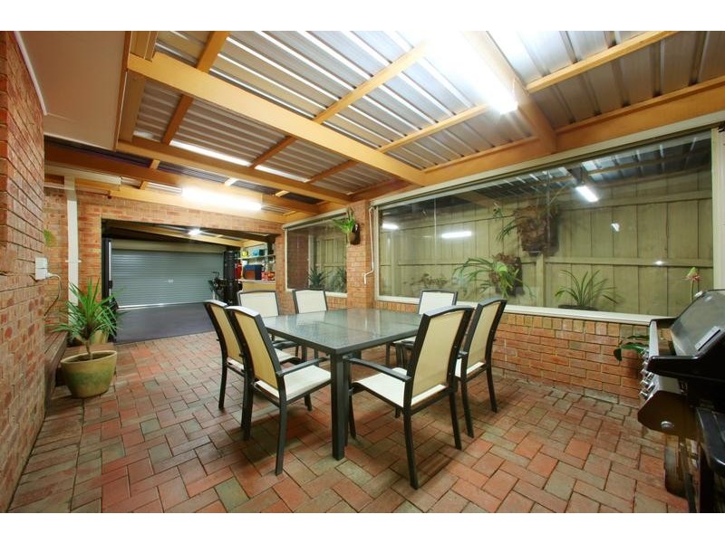 11 Taupo Crescent, Rowville VIC 3178