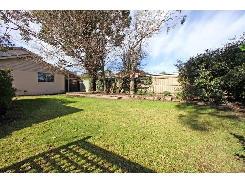 32 Deschamp Crescent, Rowville VIC 3178