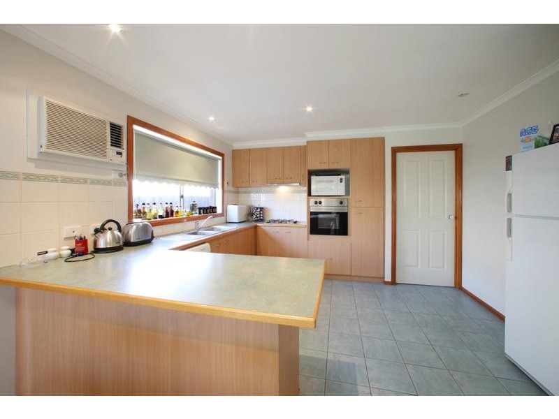 2/57 Bridgewater Way, Rowville VIC 3178