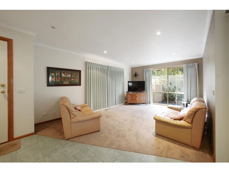 2/57 Bridgewater Way, Rowville VIC 3178