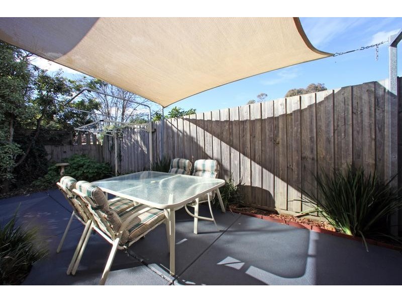 2/57 Bridgewater Way, Rowville VIC 3178