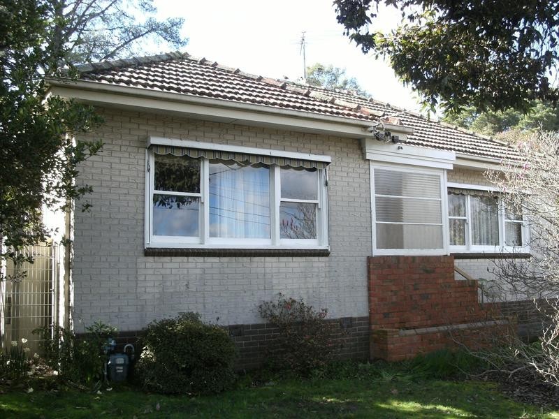 17 Heathmont Rd, Ringwood VIC 3134