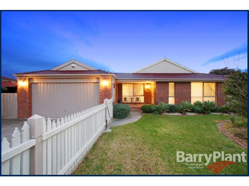 8 Trisha Drive, Rowville VIC 3178