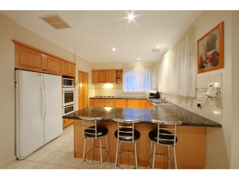 11 Kellbourne Drive, Rowville VIC 3178