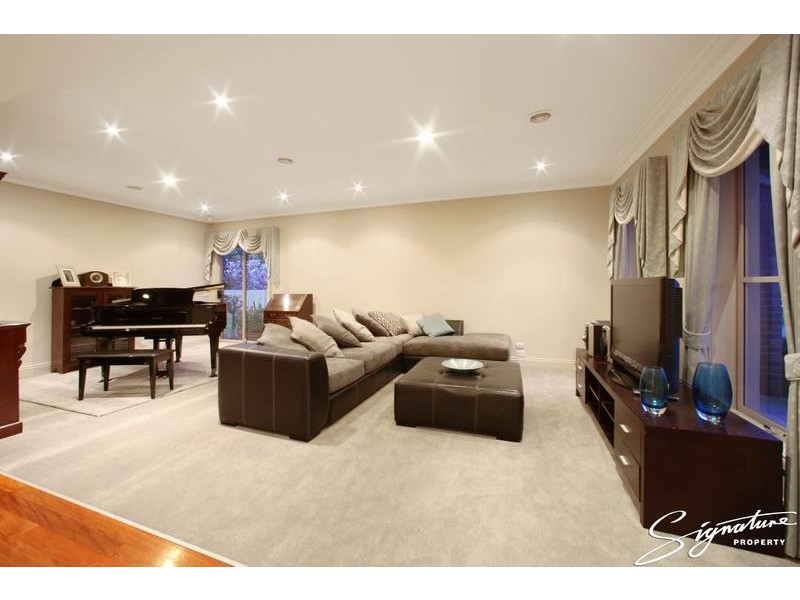 24 Pendelton Place, Lysterfield VIC 3156