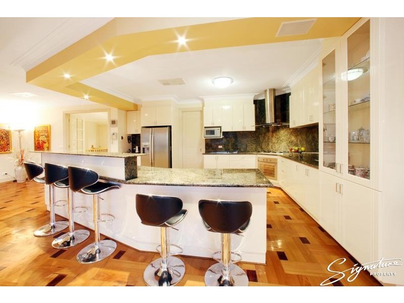 5 Hill Edge Court, Lysterfield South VIC 3156