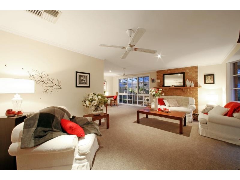 8 Darling Court, Rowville VIC 3178