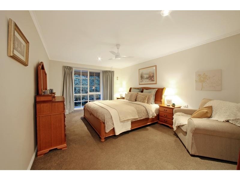 8 Darling Court, Rowville VIC 3178