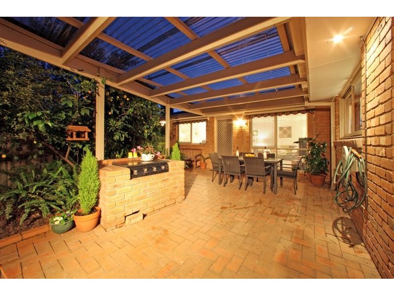 8 Darling Court, Rowville VIC 3178