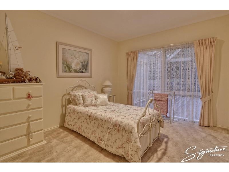 3 Bellbird Place (3/330 Hallam North Road), Lysterfield South VIC 3156