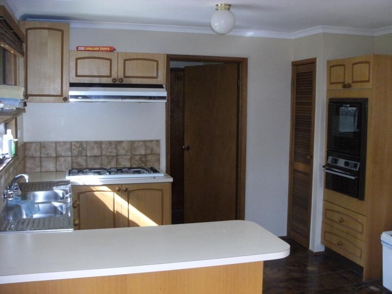 49 Taupo Crescent, Rowville VIC 3178