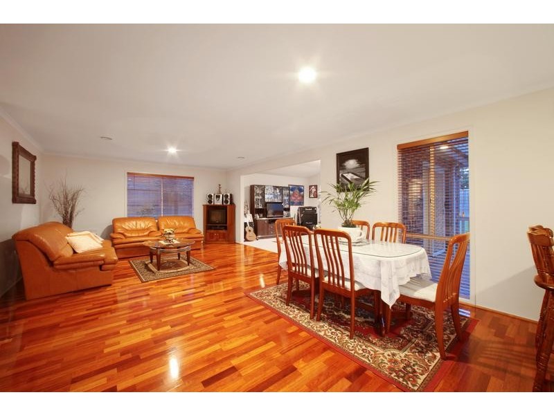 51 Fairway Drive, Rowville VIC 3178