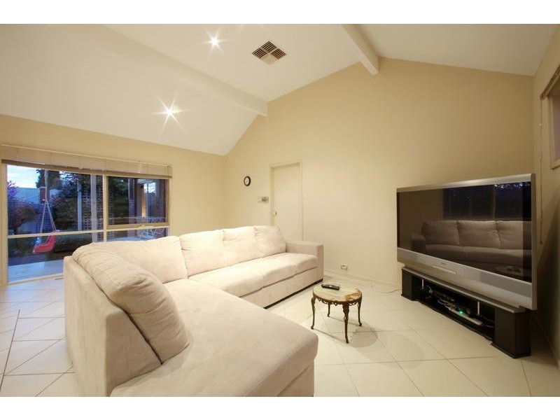 55 Clondara Drive, Rowville VIC 3178