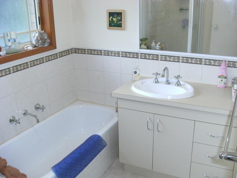 1/19 Sweetgum Avenue, Narre Warren VIC 3805