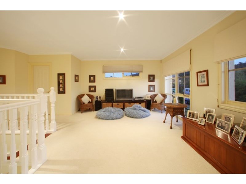 8 Harptree Close, Rowville VIC 3178